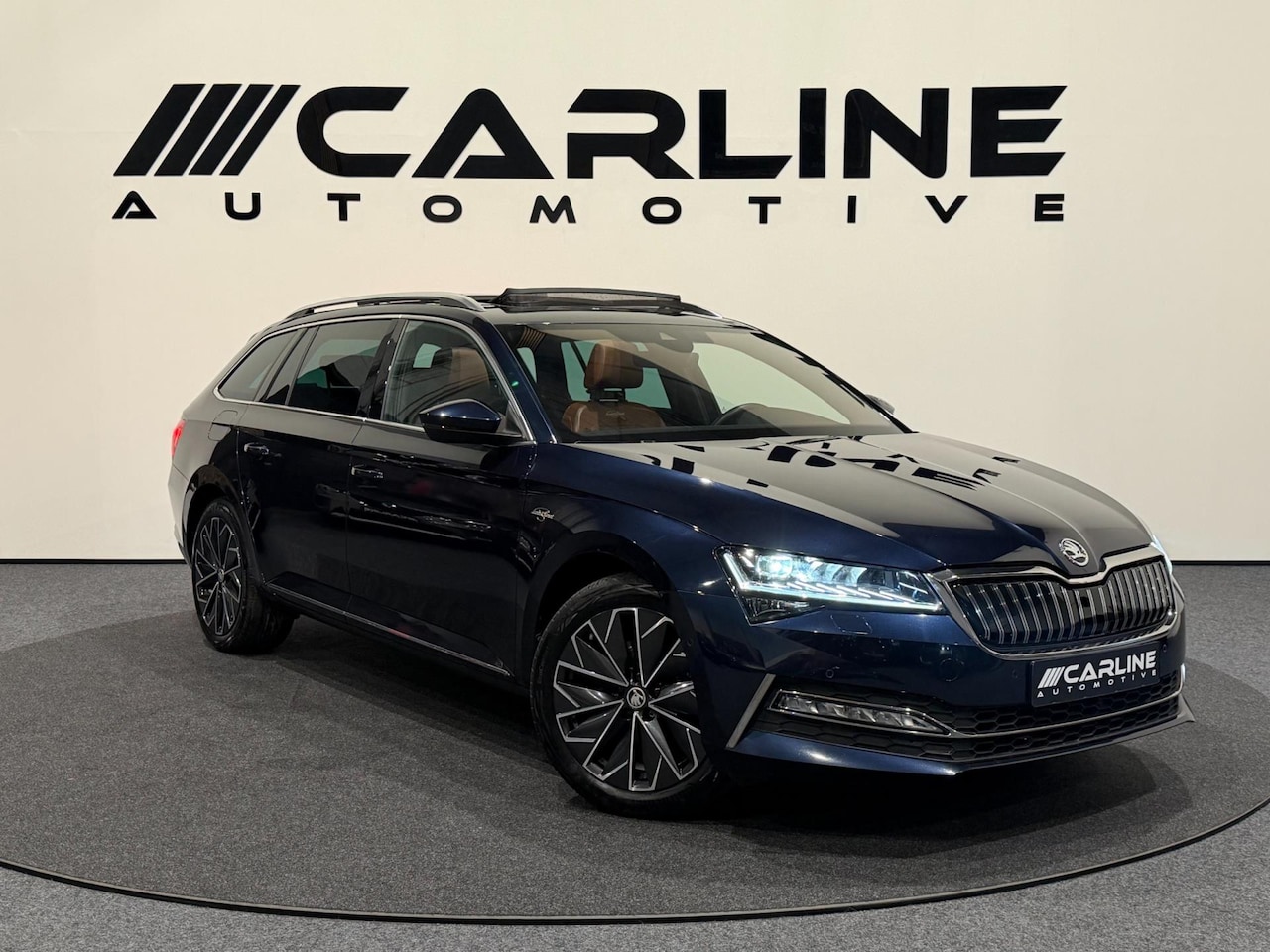 Skoda Superb Combi - 1.4 TSI iV Laurin & Klement PLUG-IN Hybride PANORAMA VIRTUAL ACC SFEERVER. ASSIST NAP GARA - AutoWereld.nl