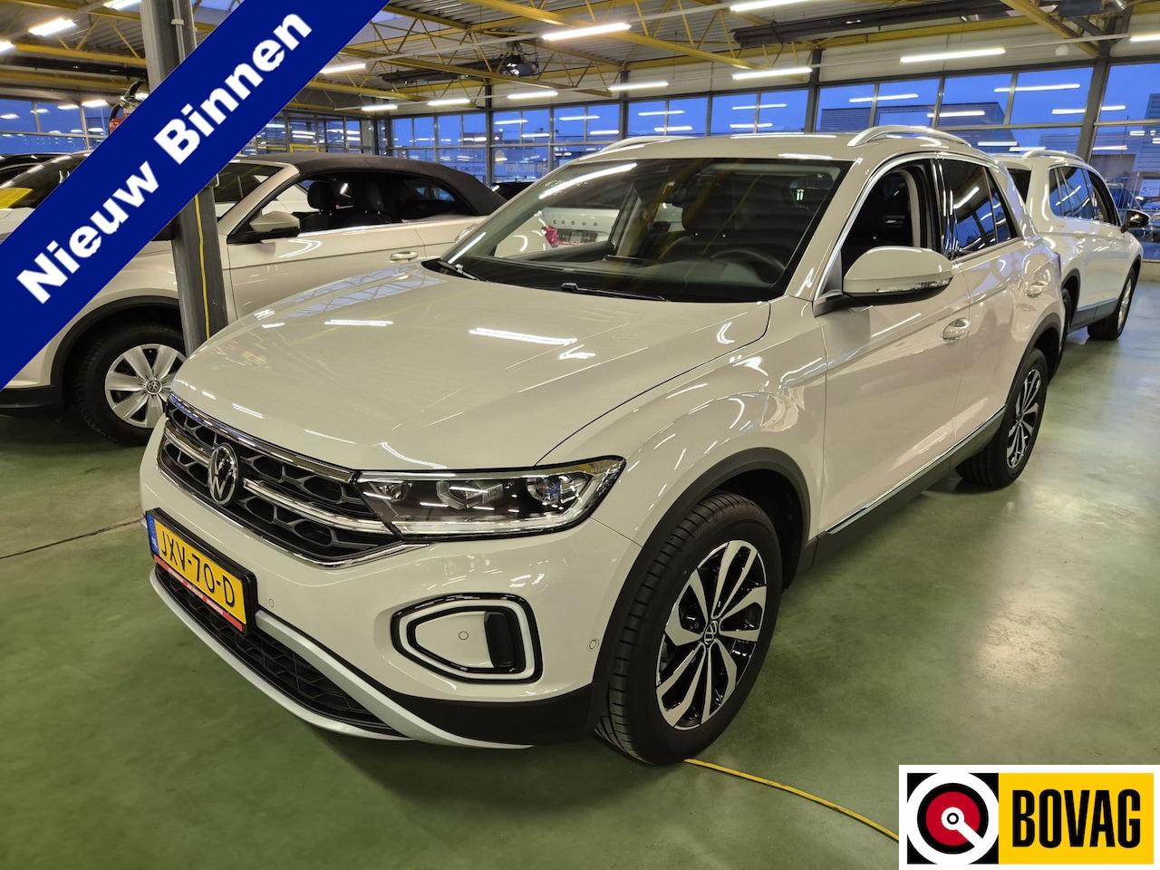 Volkswagen T-Roc - 1.5 TSI Style -150pk- Automaat | IQ LED | Stoelverwarming | Rijklaarprijs incl. 1 jaar Bov - AutoWereld.nl