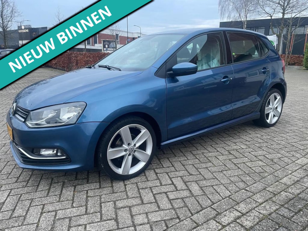 Volkswagen Polo - 1.0 MPi Highline Cruise control. Airco - AutoWereld.nl