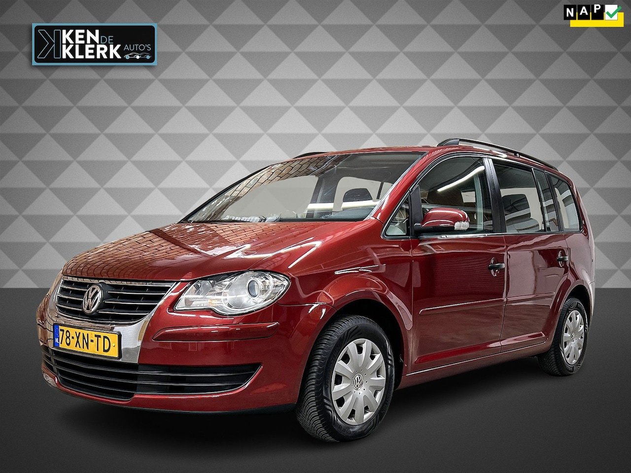 Volkswagen Touran - 1.6 | Optive |Airco|Trekhaak |NAP! - AutoWereld.nl