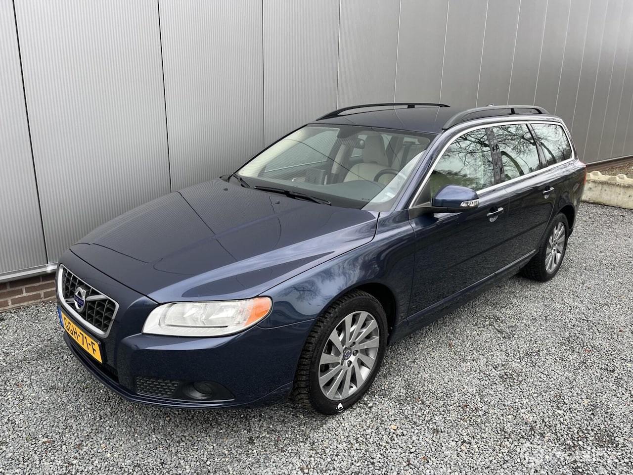 Volvo V70 - 2.0T Momentum lees text - AutoWereld.nl