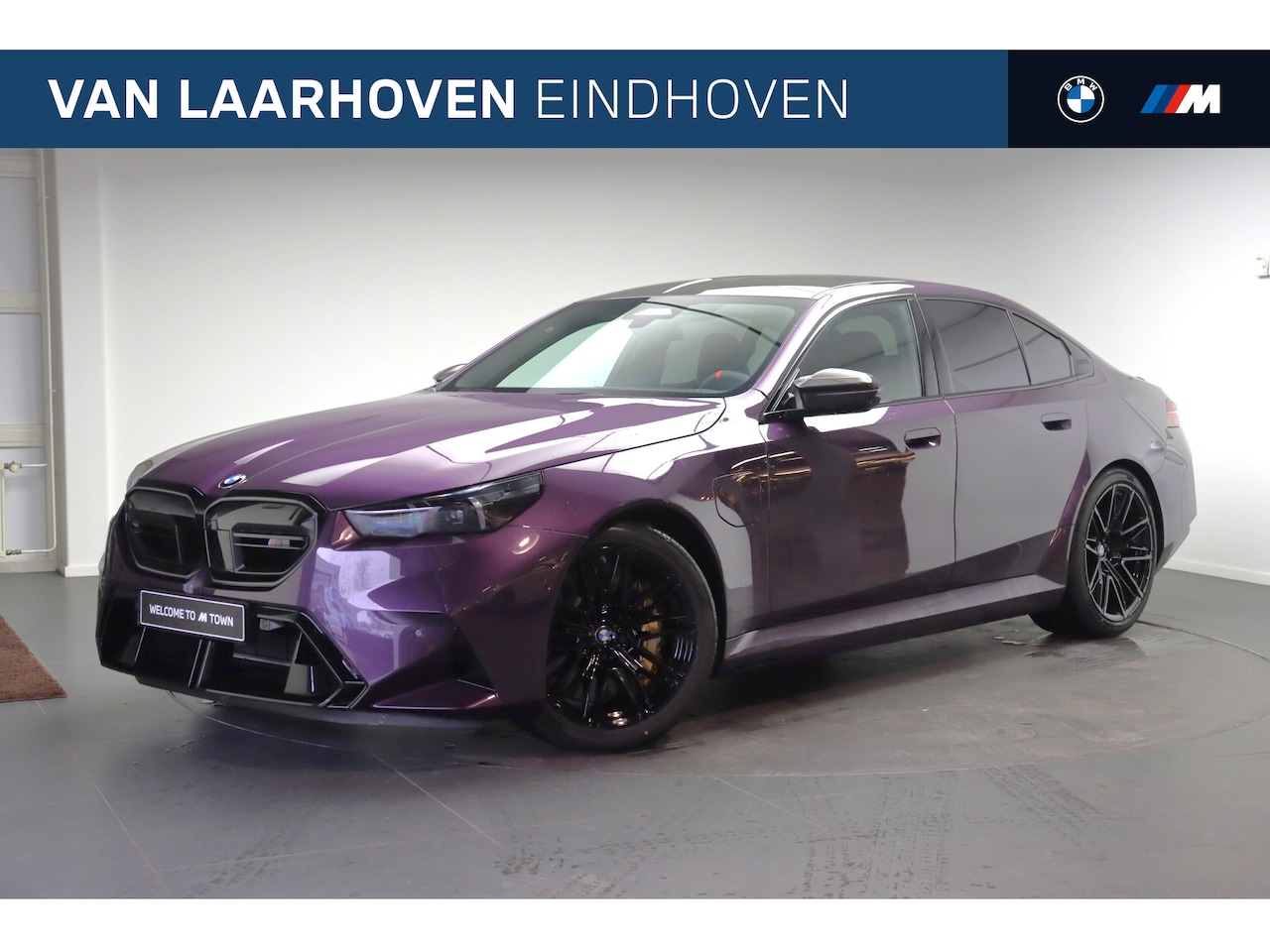 BMW M5 - 5 Serie Automaat / Trekhaak / Bowers & Wilkins / M Multifunctionele Stoelen / Adaptieve LE - AutoWereld.nl