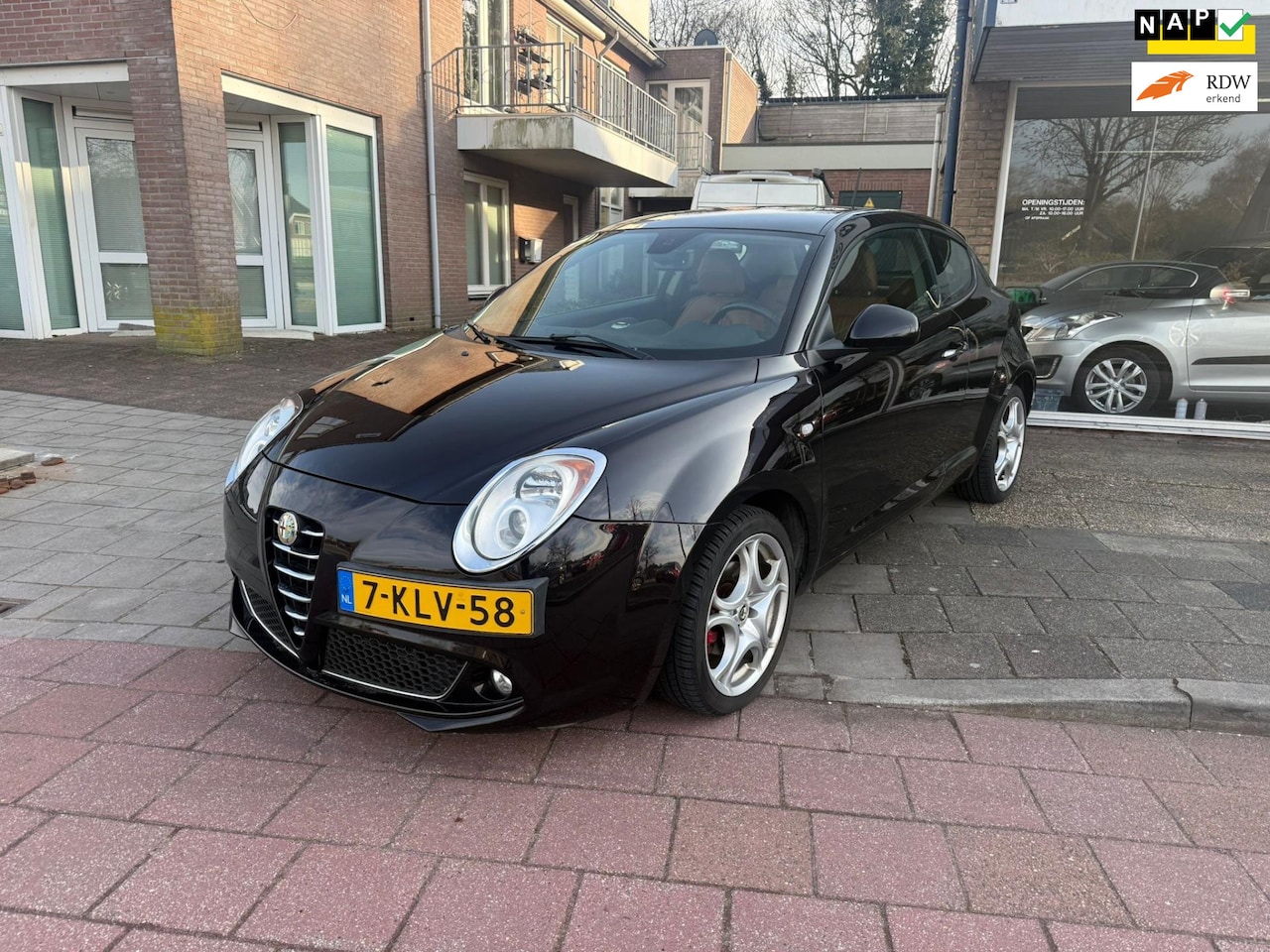 Alfa Romeo MiTo - 1.3 JTDm ECO Distinctive airco el ramen lm velgen cruise leer201082 km - AutoWereld.nl