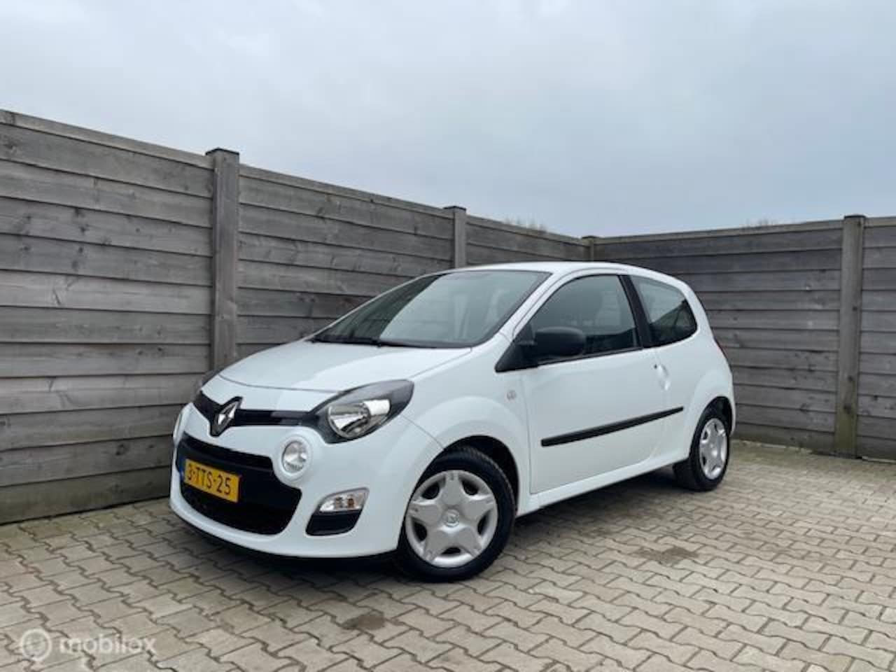 Renault Twingo - 1.2 16V Parisienne Airco-NAP-Nette Auto - AutoWereld.nl