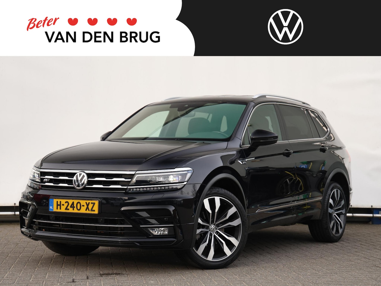 Volkswagen Tiguan Allspace - 1.5 TSI R-Line 150PK DSG | Navigatie | Led | Trekhaak | Camera | Keyless - AutoWereld.nl