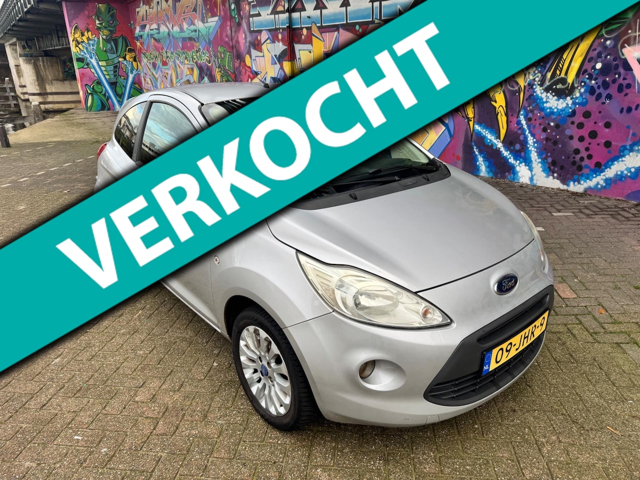Ford Ka - 1.2 Titanium let op met 137dkm n.a.p airco sport velgen boeken aanwezig zeer leuke auto bo - AutoWereld.nl