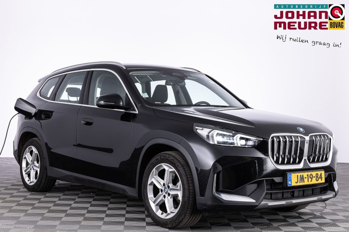 BMW iX1 - xDrive30 Business Design *SOH 100%* NAVI | Full LED | VELGEN - AutoWereld.nl