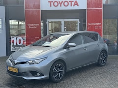 Toyota Auris - 1.2T Dynamic NAVI STOELVERWARMING PARKEERCAMERA