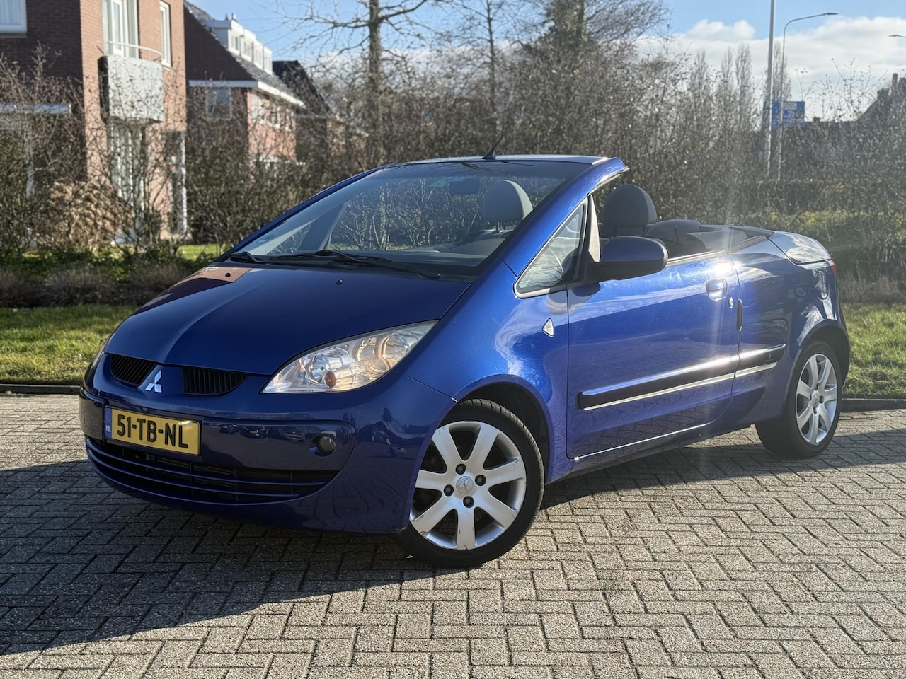 Mitsubishi Colt CZC - 1.5 Invite Pininfarina | Cruise | Airco | Meeneemprijs! - AutoWereld.nl