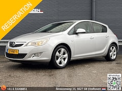 Opel Astra - 1.6 Turbo Cosmo | Airco | Cruise | Trekhaak | APK 01-2027 |