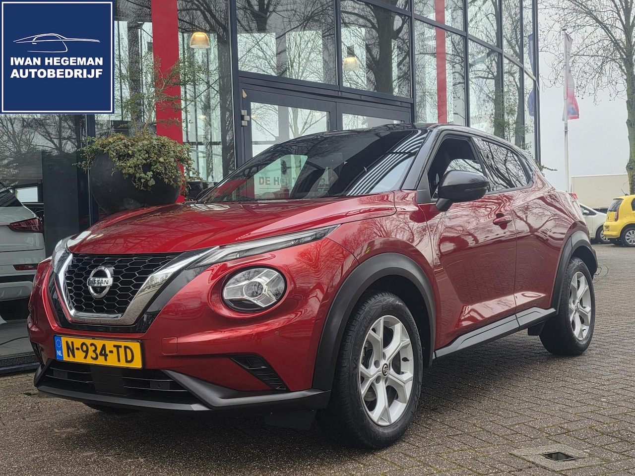Nissan Juke - 1.0 DIG-T Tekna AUTOMAAT | Trekhaak | Navigatie via Apple Carplay | Cruise Control | Clima - AutoWereld.nl