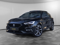 SEAT Leon - 1.4 TSI eHybrid PHEV FR | Panorama | Camera | Stuur verwarming | Carplay