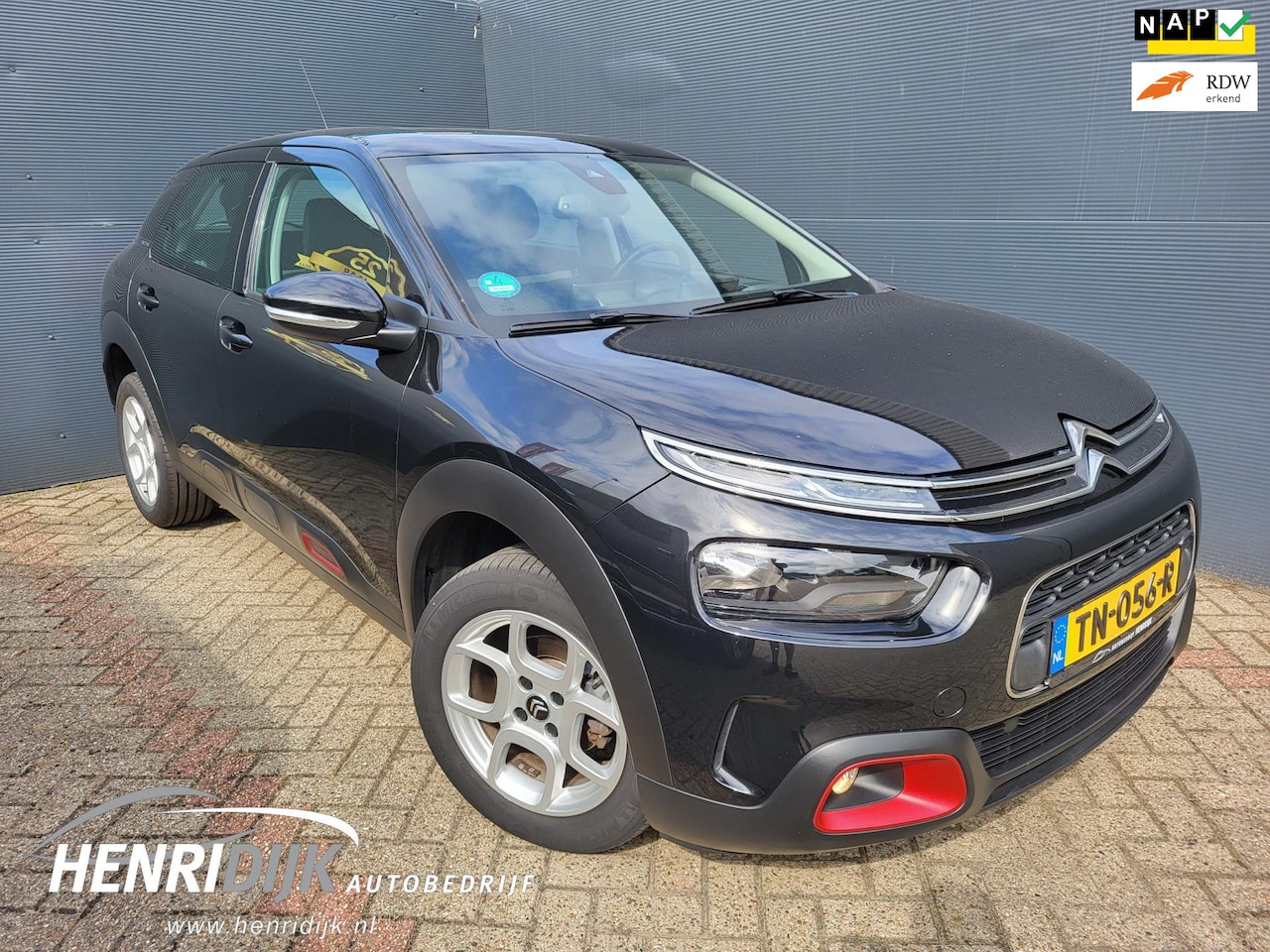 Citroën C4 Cactus - 1.2 PureTech Business Navi / Cruise / Clima / Carplay / PDC - AutoWereld.nl