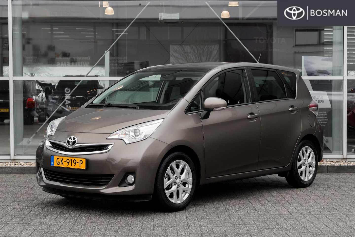 Toyota Verso S - 1.3 VVT-i Trend 1.3 VVT-i Trend - AutoWereld.nl