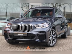 BMW X5 - (g05) xDrive45e 394pk | Skylounge | 360 Camera | Massage I Trekhaak I Navigatie | Active S