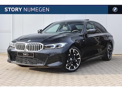 BMW 3-serie - 320i M Sport Automaat / Schuif-kanteldak / Trekhaak / Sportstoelen / Achteruitrijcamera /