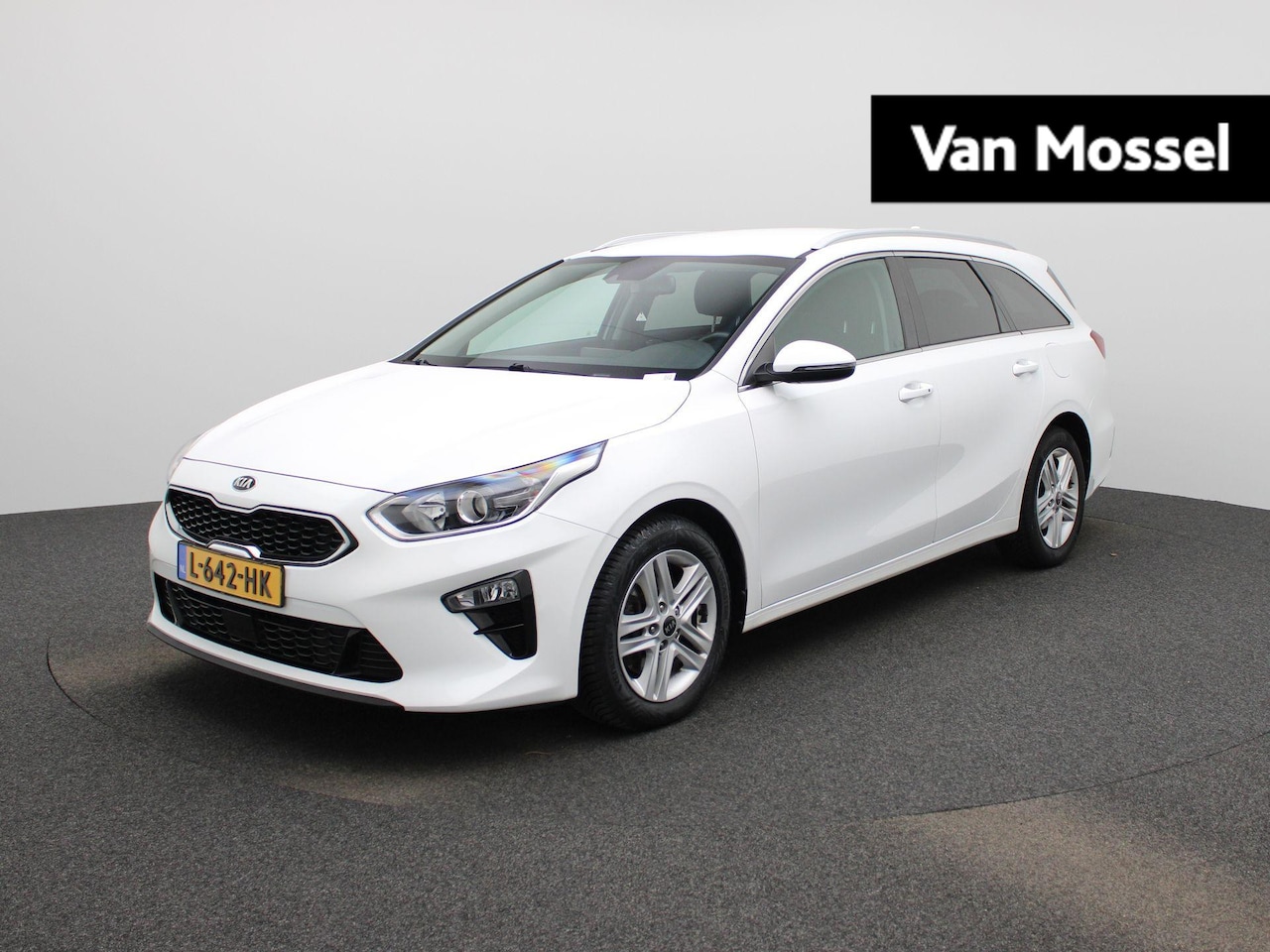 Kia Cee'd Sportswagon - Ceed 1.0 T-GDi MHEV DynamicPlusLine | Automaat | Camera | Navigatie | Stoel + Stuurverwarm - AutoWereld.nl