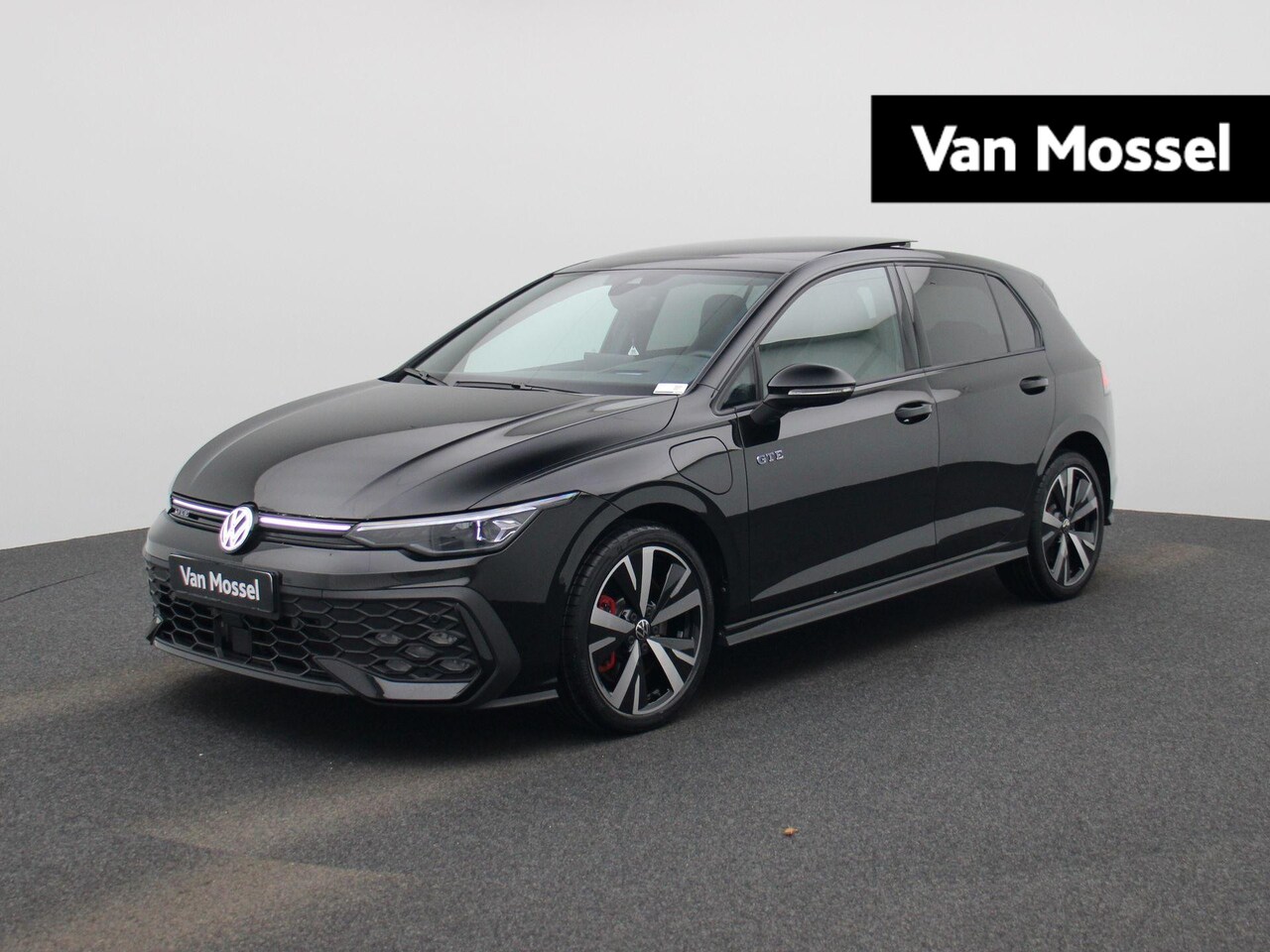 Volkswagen Golf - 1.5 eHybrid GTE 272 PK | DEMO | VOLLEDIG LEDER | PANORAMADAK | SPORT PAKKET | MEMORY STOEL - AutoWereld.nl