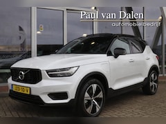 Volvo XC40 - 1.5 T4 211PK RECHARGE R-DESIGN Panodak | Leer | Wit Metallic | Camera | Keyless | Adapt.Cr