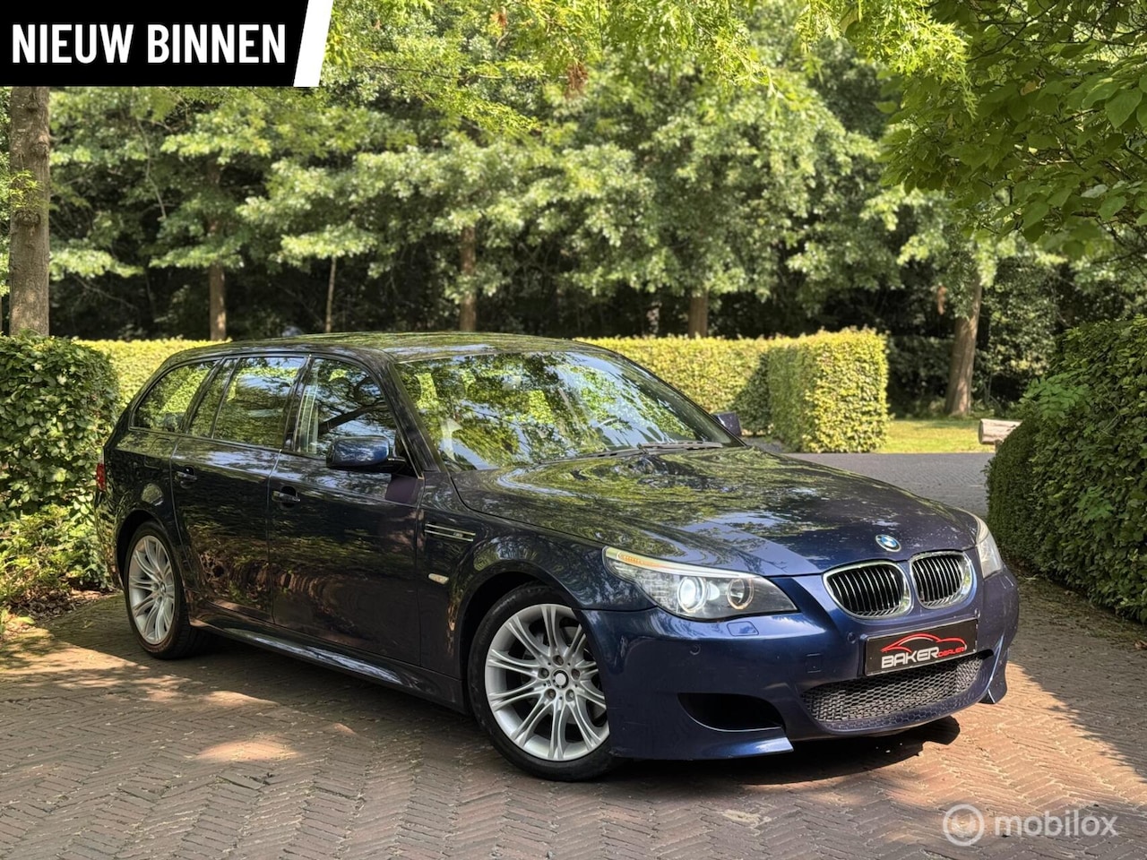 BMW 5-serie Touring - 523i - M-pakket - Sport stoelen - M5 - - AutoWereld.nl