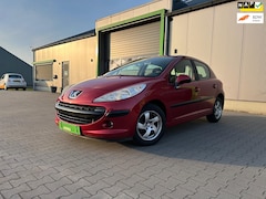 Peugeot 207 - 1.4-16V Color-line LM velgen Mistlampen Keurig onderhouden Mooie kleur en veel rijplezier