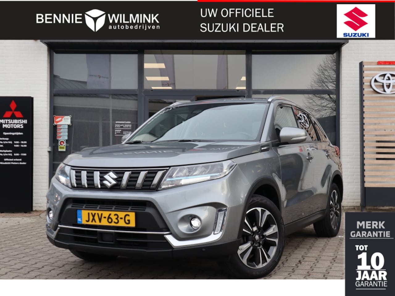 Suzuki Vitara - 1.5 Hybrid Style AllGrip | PanoDak | AdaptiveCruise - AutoWereld.nl