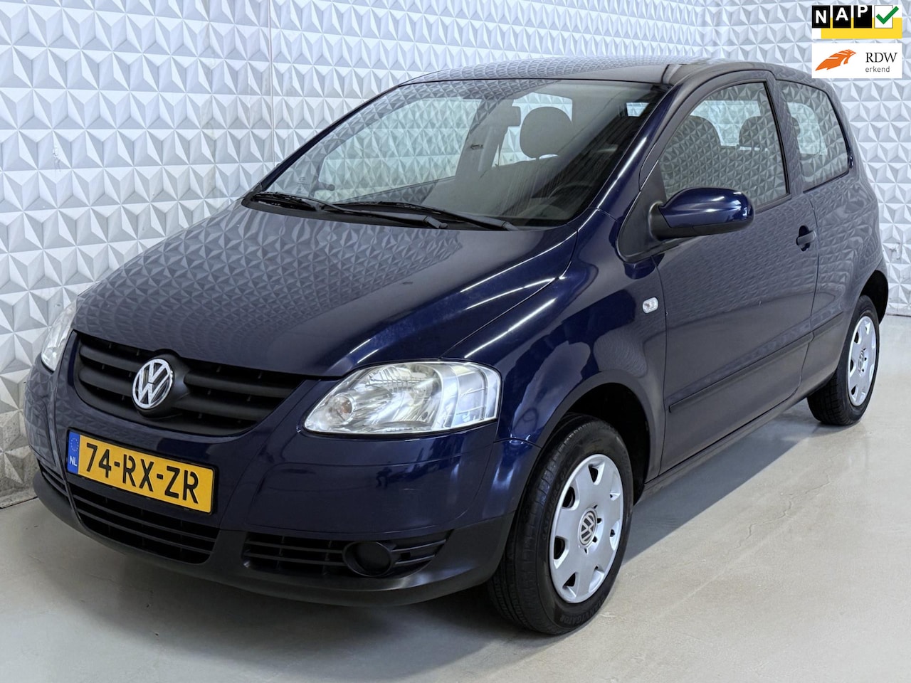 Volkswagen Fox - 1.4 Trendline Stuurbekrachtiging / 133.000km (2005) - AutoWereld.nl