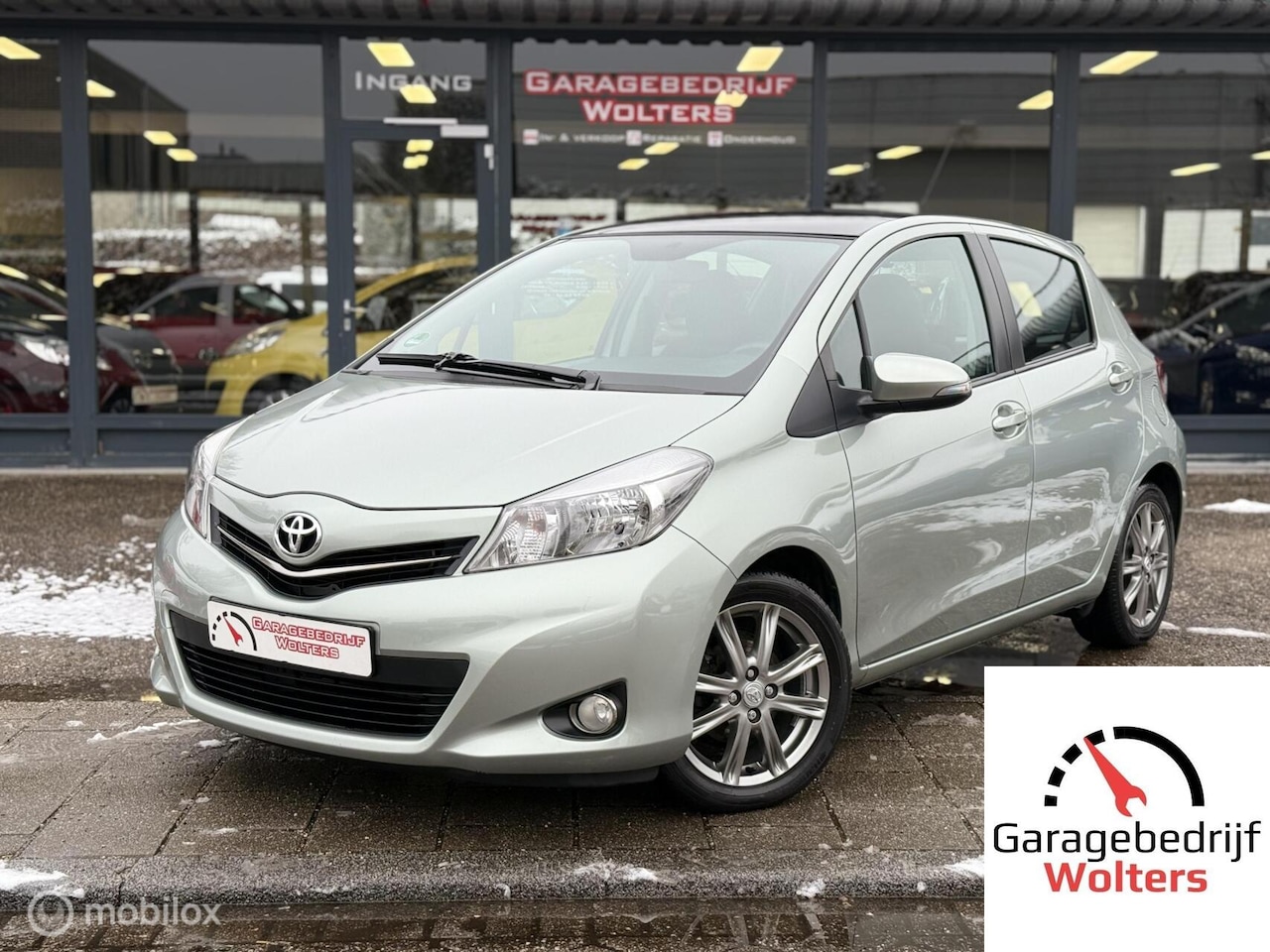 Toyota Yaris - 1.3 VVT-i Dynamic NIEUWSTAAT NAVI CAMERA PANO - AutoWereld.nl