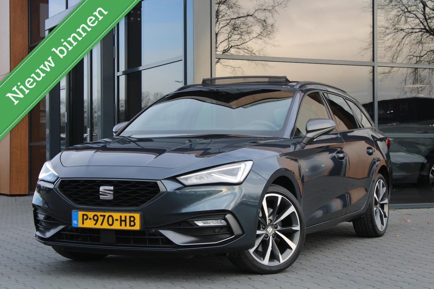 SEAT Leon Sportstourer - 1.4 TSI PHEV FR | Pano | Adaptief | Camera - AutoWereld.nl