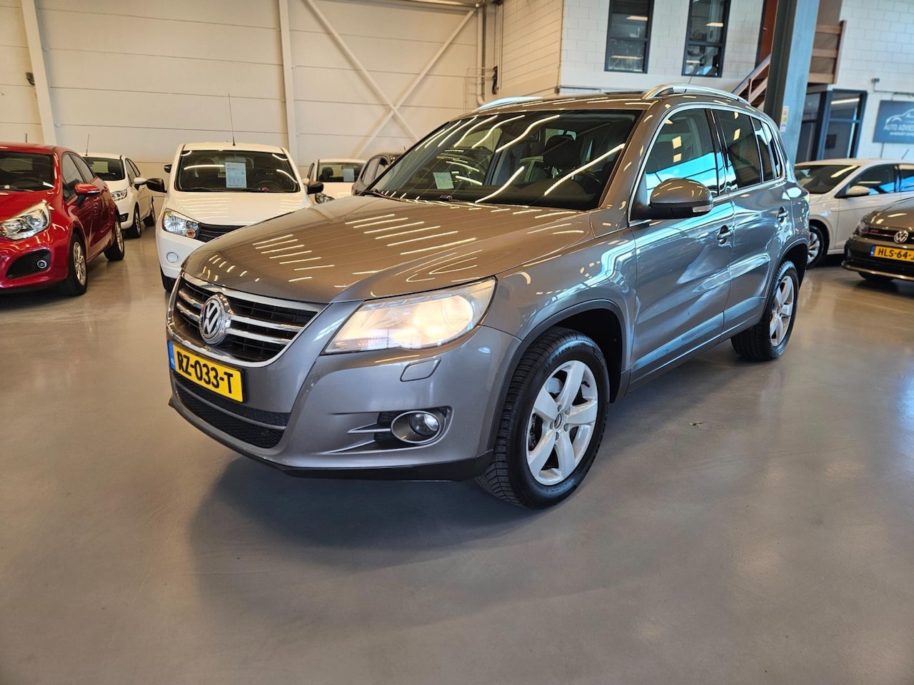 Volkswagen Tiguan - 1.4 TSI Track&Field 4Motion | CarPlay | Trekhaak wegklapbaar - AutoWereld.nl