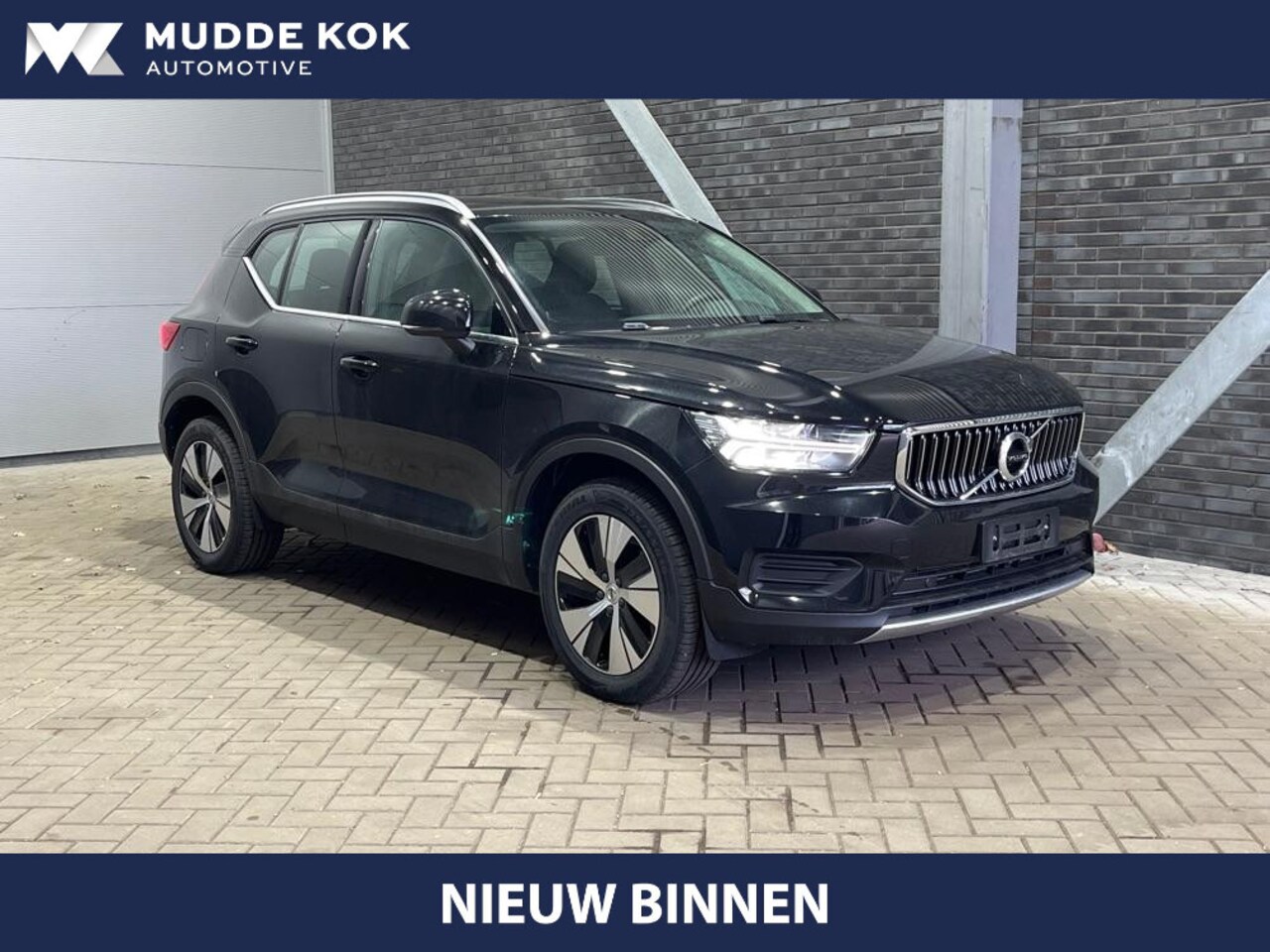 Volvo XC40 - 1.5 T4 Recharge Inscription Expression | Navigatie | Keyless | Elek. Achterklep | Cruise C - AutoWereld.nl