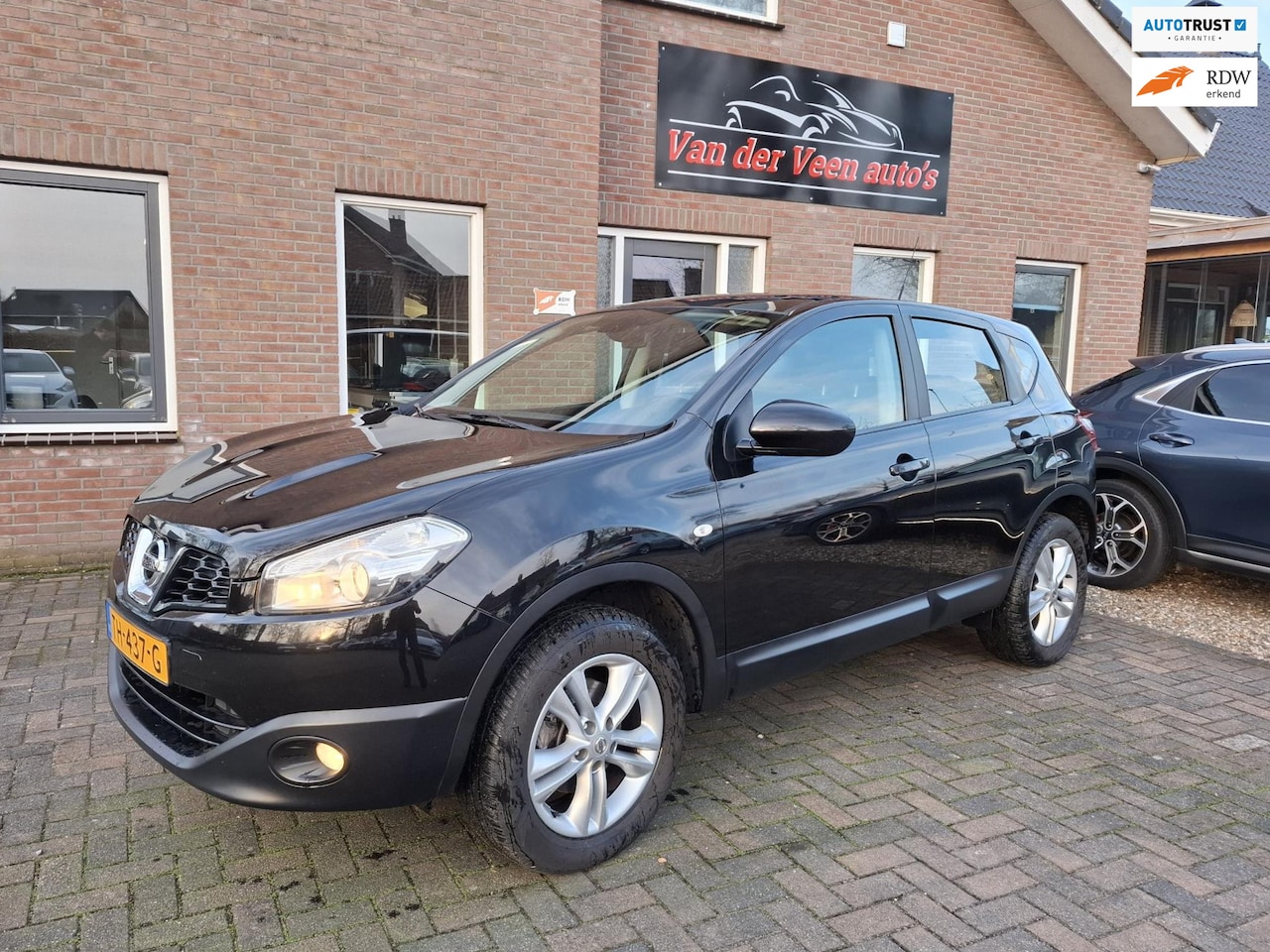 Nissan Qashqai - 2.0 Acenta. Zeer netjes en luxe, o.a. pano, camera, navi, cruise, trekhaak. Nwe APK - AutoWereld.nl