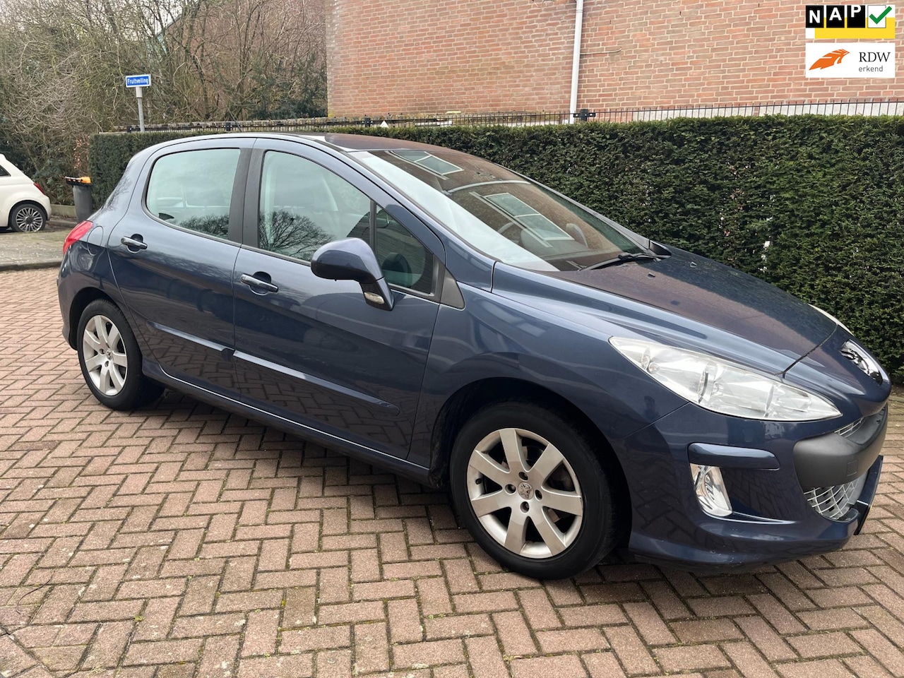 Peugeot 308 - 1.6 VTi Style 1.6 VTi Style - AutoWereld.nl