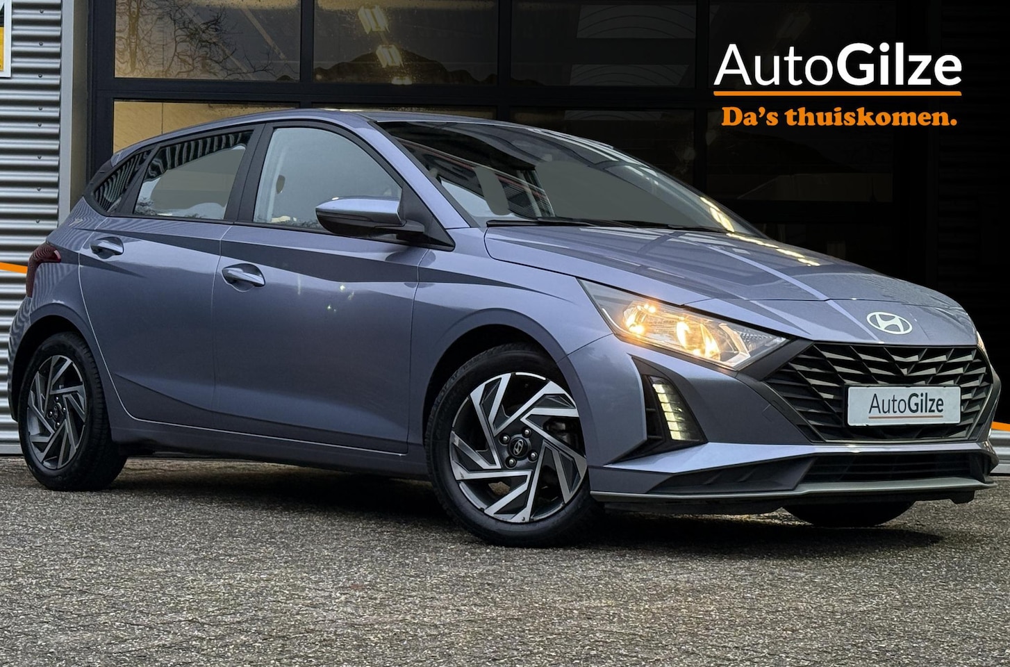 Hyundai i20 - 1.2 MPI Comfort Smart l Facelift l Stoelverwarming l Carplay l Lichtmetaal l Camera l Clim - AutoWereld.nl