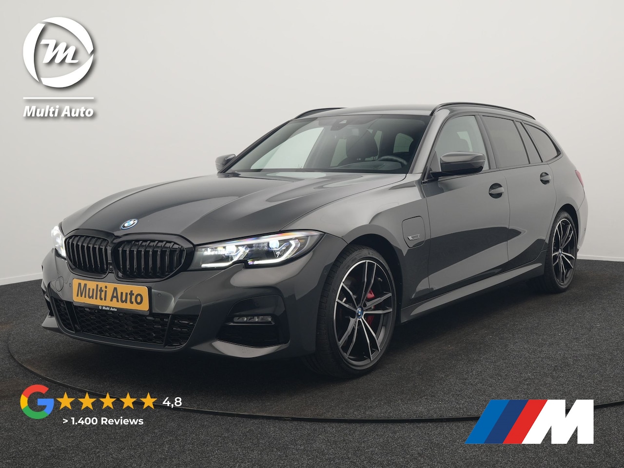 BMW 3-serie Touring - 330e M Sport Plug In Hybrid 293pk Dealer O.H. PHEV | Head Up | Camera | Laser LED | Sfeerv - AutoWereld.nl