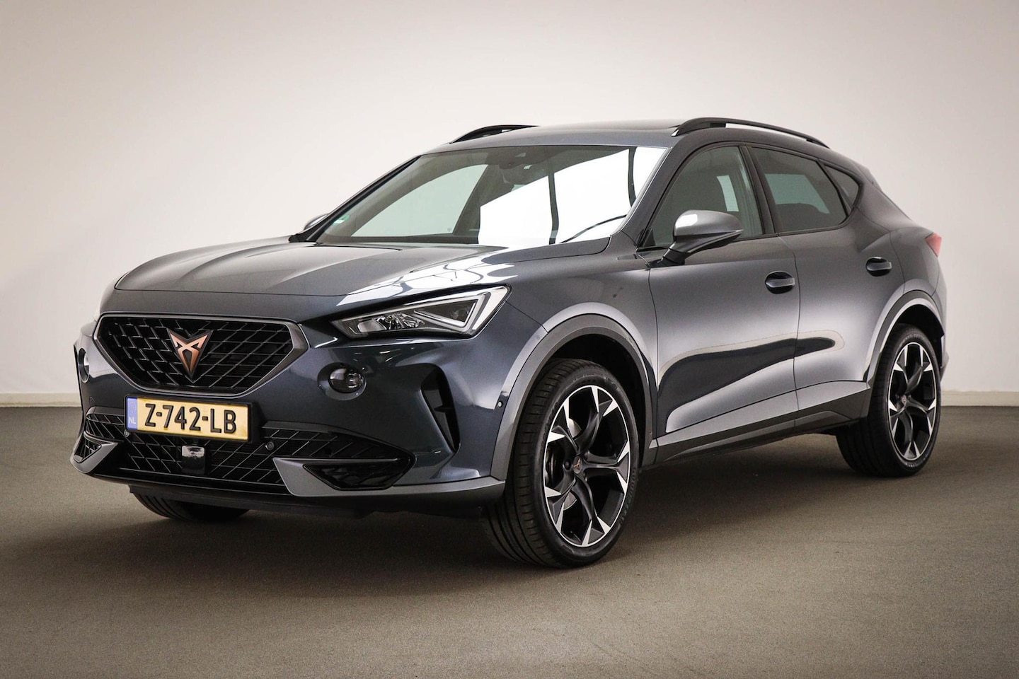 CUPRA Formentor - 1.5 TSI | PANORAMADAK | DRAADLOZE LADER | STOELVERWARMING | TREKHAAK - AutoWereld.nl