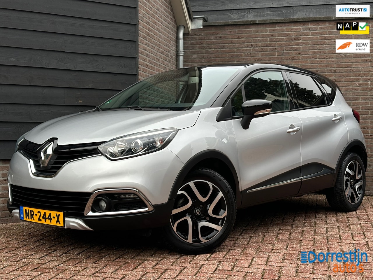 Renault Captur - 1.2 TCe Xmod | Automaat | Trekhaak | Leder | Camera | NAP - AutoWereld.nl