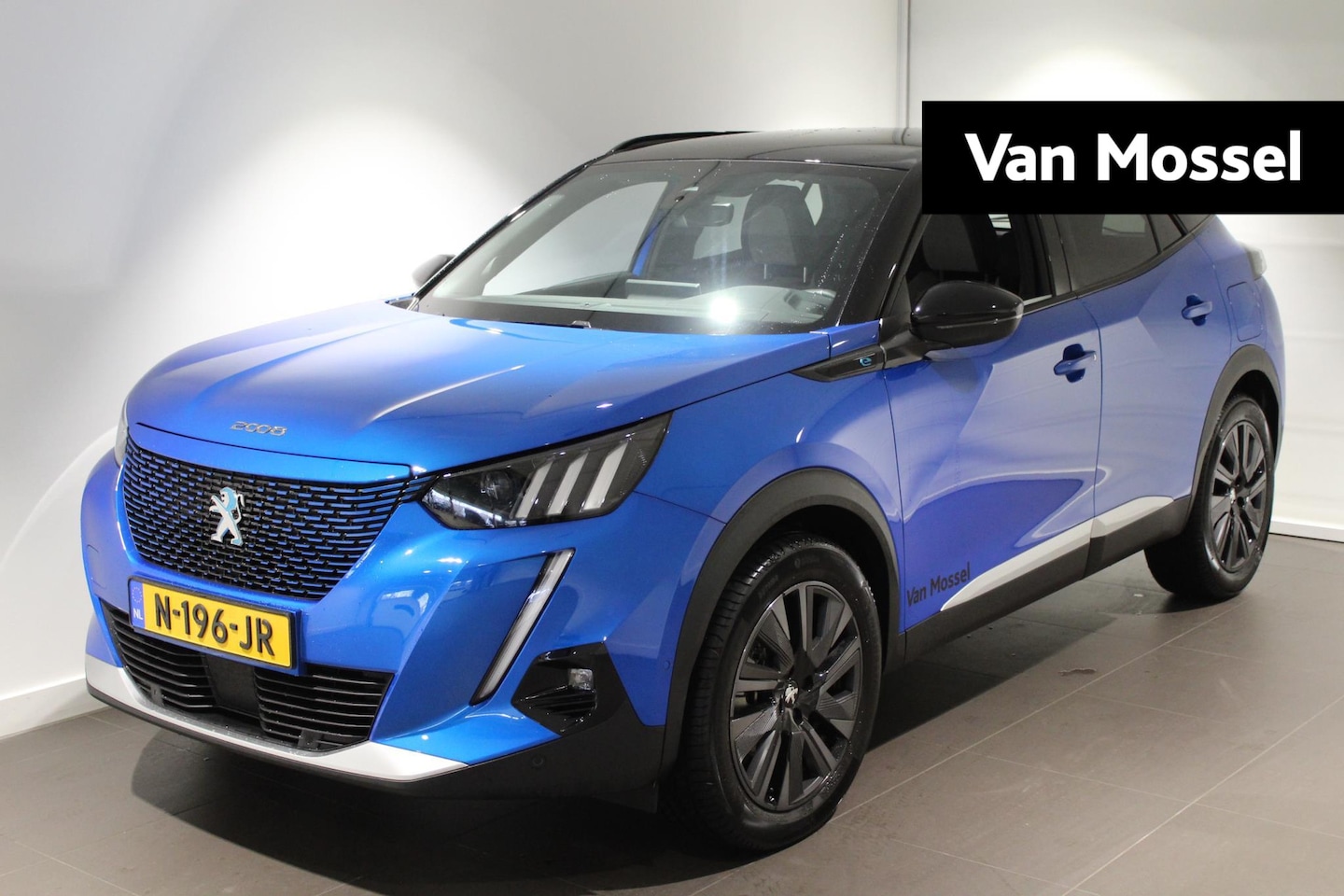 Peugeot e-2008 - EV 50kWh GT Pack | APPLE CARPLAY & ANDROID AUTO | STOELVERWARMING | CAMERA | NAVI | - AutoWereld.nl