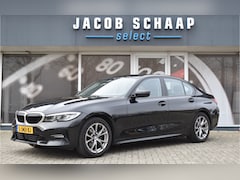 BMW 3-serie - 320i High Executive / Carplay / Keyless / Navi / Parkeersensoren v+a / Stoelverwarming / 1