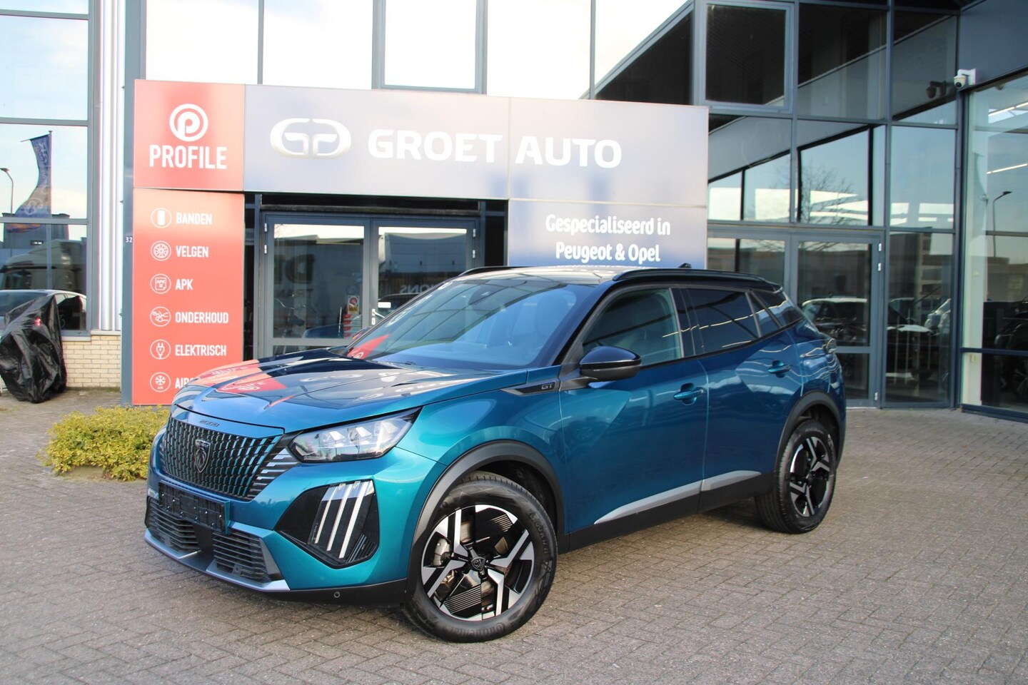 Peugeot 2008 - 1.2 Hybrid 136 GT Automaat Airco Camera Carplay Zeer mooi - AutoWereld.nl