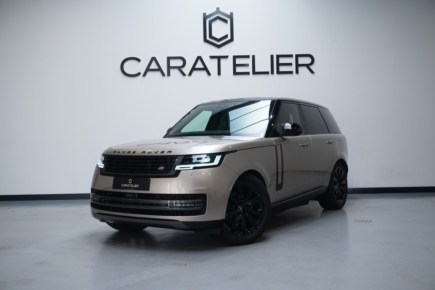 Land Rover Range Rover - 3.0 P460e Autobiography PHEV - AutoWereld.nl