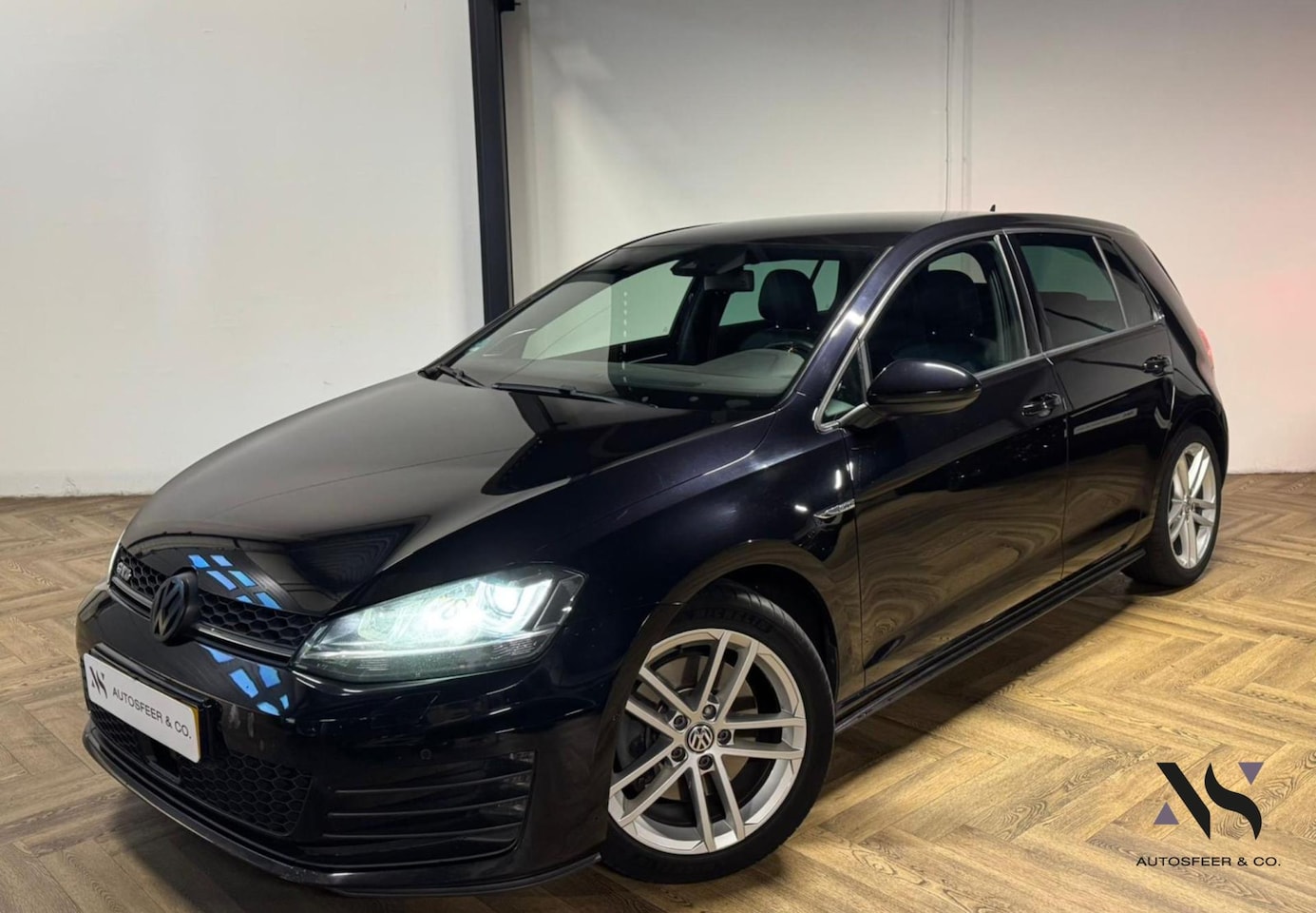 Volkswagen Golf - 2.0 TDI GTD CAM BLINDSPOT - AutoWereld.nl