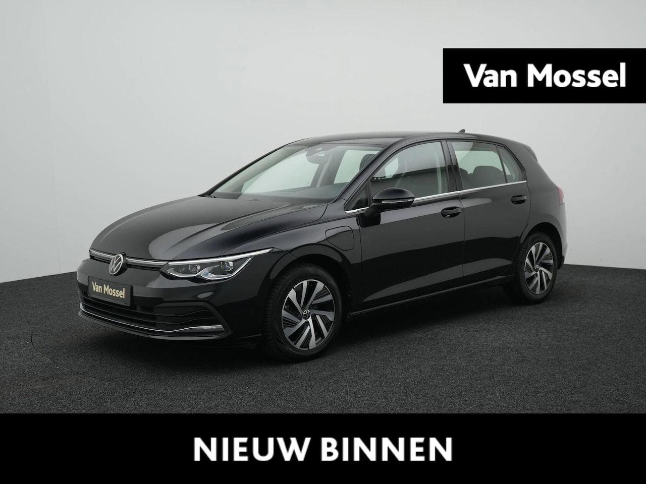 Volkswagen Golf - 1.4 eHybrid Style PHEV 204PK | COMFORTSTOELEN | NAVIGATIE | CAMERA - AutoWereld.nl