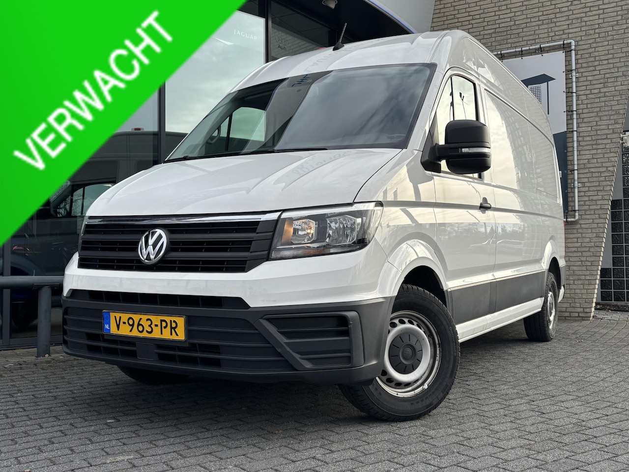 Volkswagen Crafter - 35 2.0 TDI L3H3*A/C*CRUISE*HAAK*CAM* - AutoWereld.nl