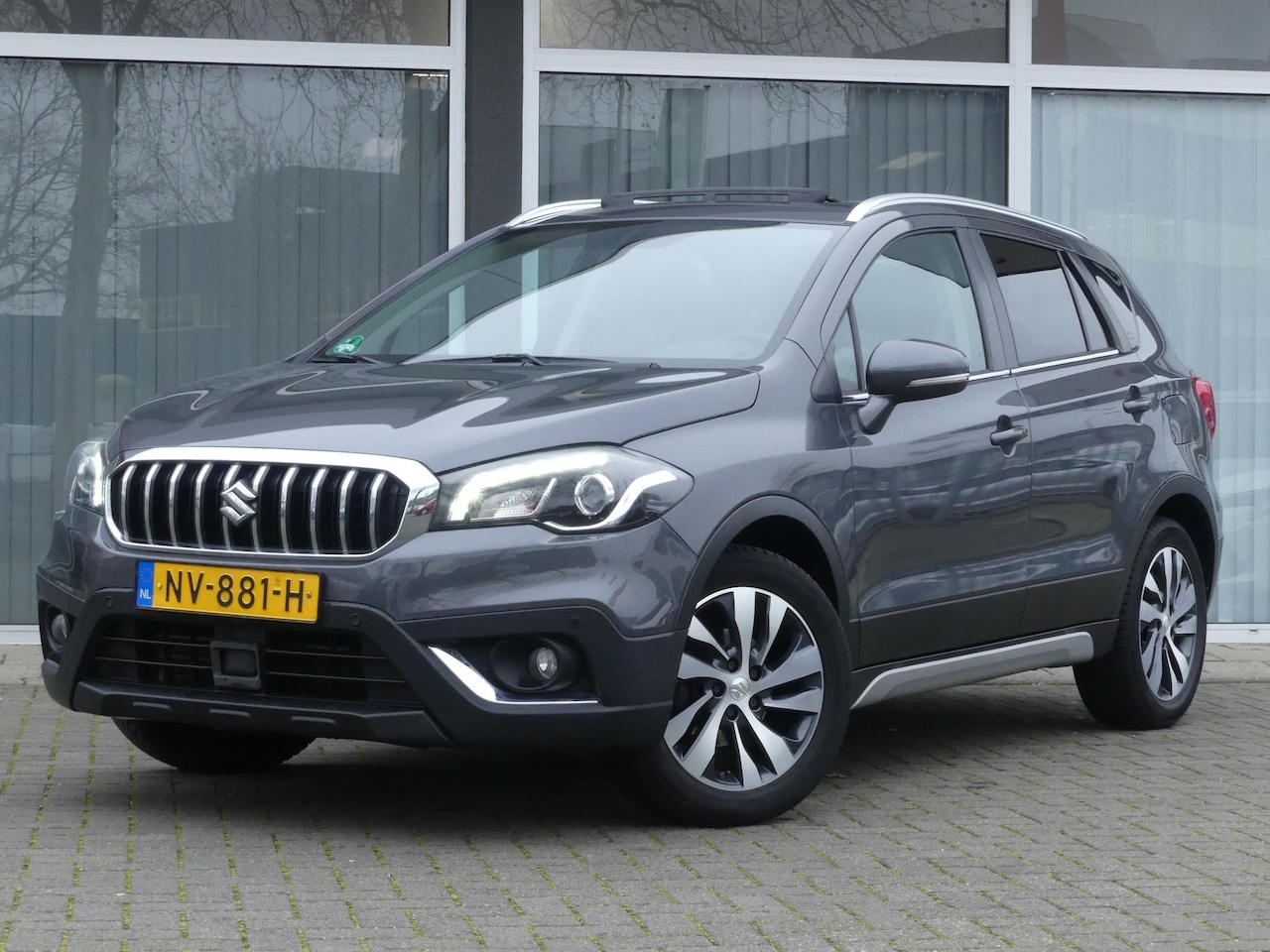 Suzuki S-Cross - 1.0 Boosterjet High Executive Vol. dealer o.h, All Season Banden, Schuif/kantel dak, Leder - AutoWereld.nl