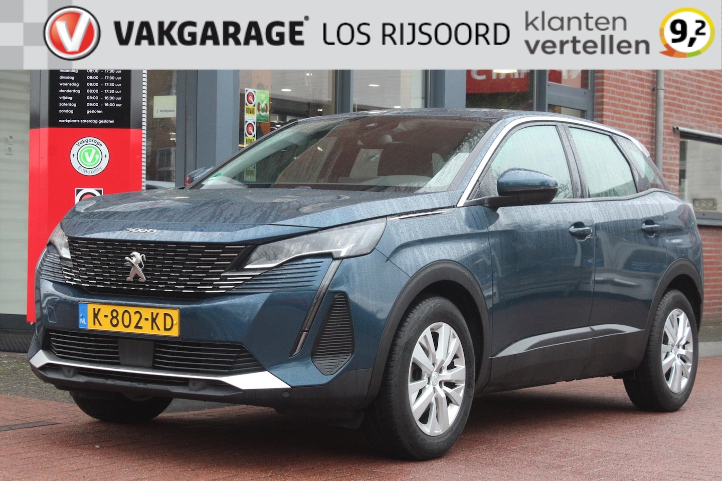 Peugeot 3008 - 1.2 Puretech *Active* | Trekhaak | Carplay | Camera | Cruise & Climate Control | PDC | Blu - AutoWereld.nl