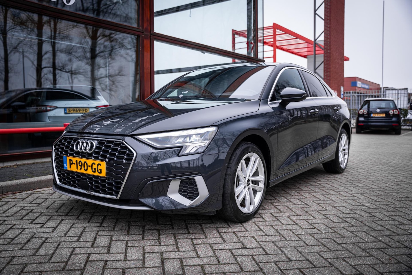 Audi A3 Limousine - 35 TFSI Sport Advanced edition | Automaat | Navigatie | LED | Connected | Camera | Stoel v - AutoWereld.nl