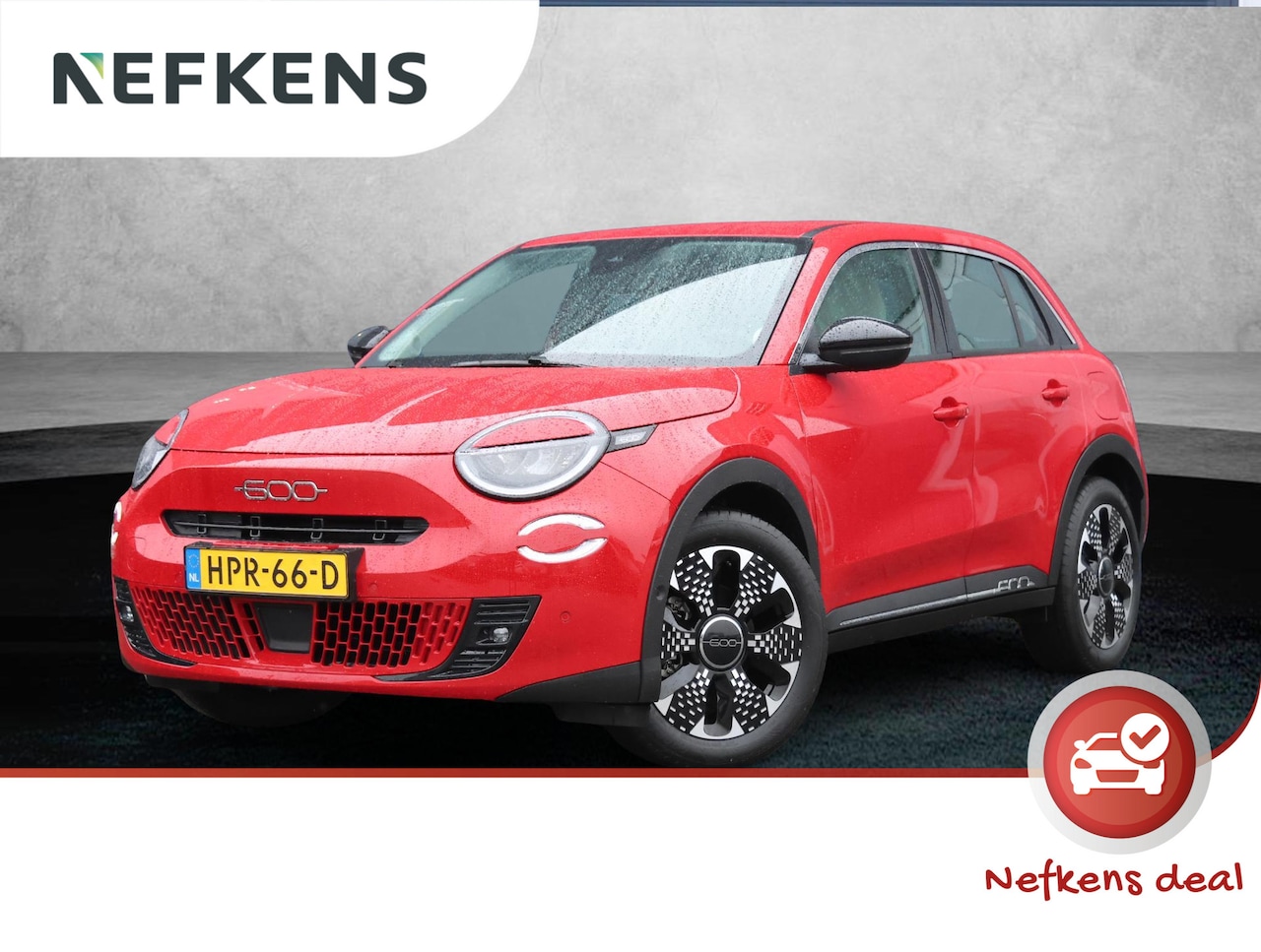 Fiat 600e - Urban 54 kWh 407 Km WLTP | Camera | Soh 100% | Apple Carplay / Android Auto | Dodehoekbewa - AutoWereld.nl