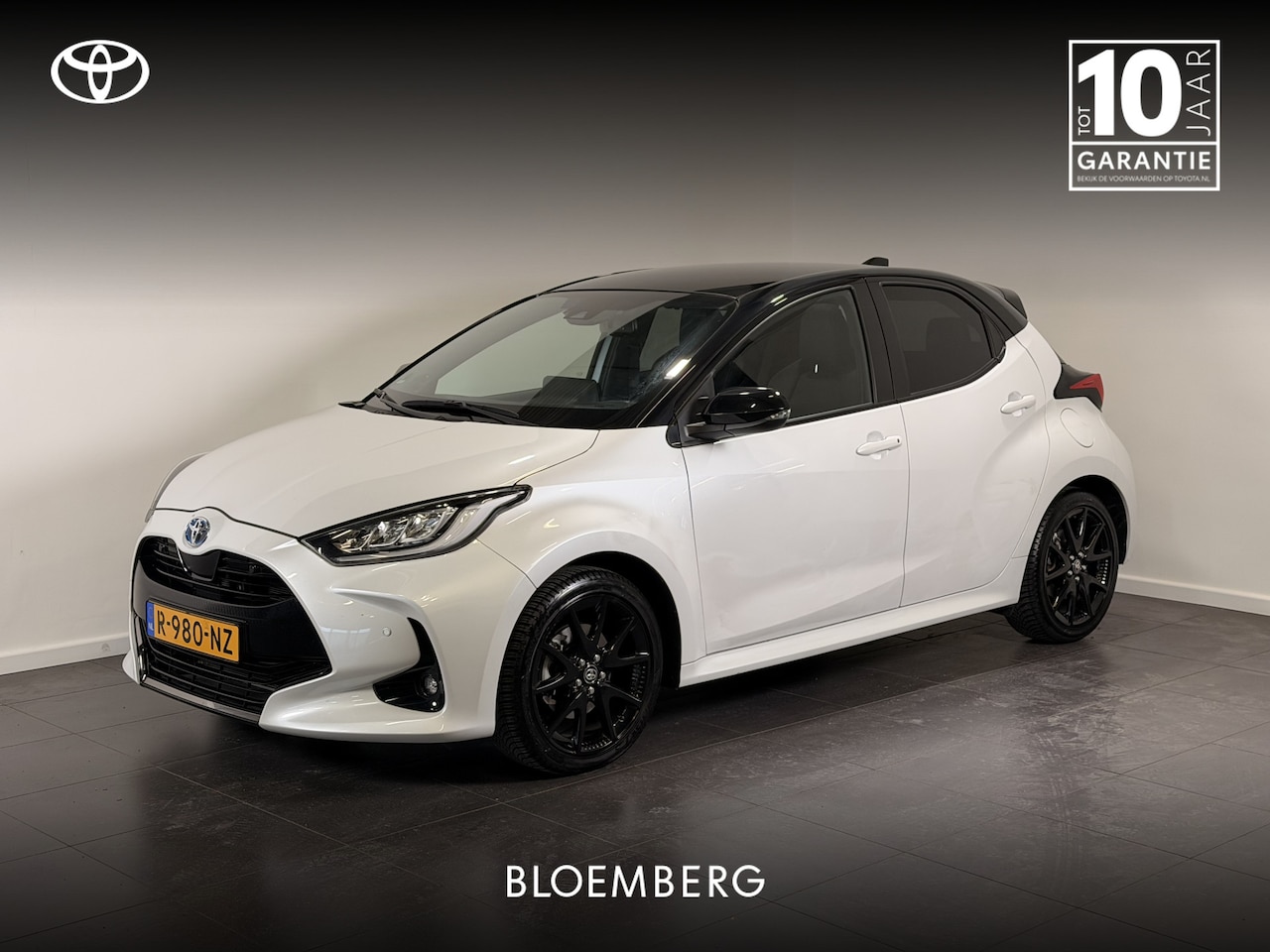 Toyota Yaris - 1.5 Hybrid Executive | Apple Carplay | voorzien van Premium Pack | Dealeronderhouden | Pea - AutoWereld.nl