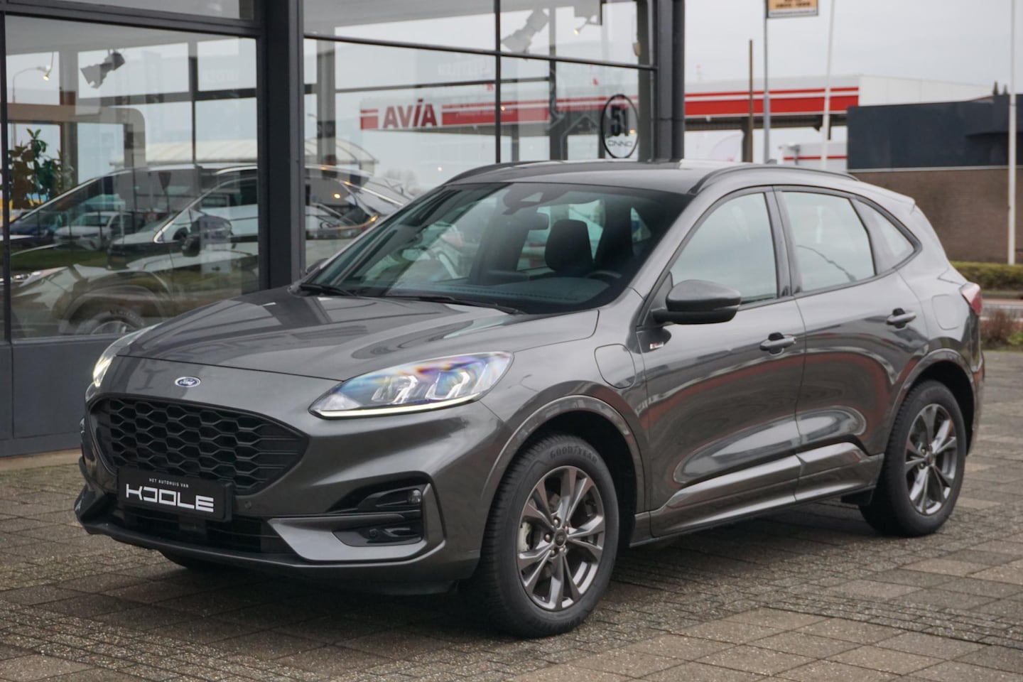 Ford Kuga - 2.5 PHEV ST-Line | Trekhaak - AutoWereld.nl